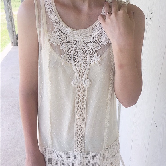 STILL AVAILABLE!💥Genuinely Genteel Lace Dre… - Picture 4 of 6